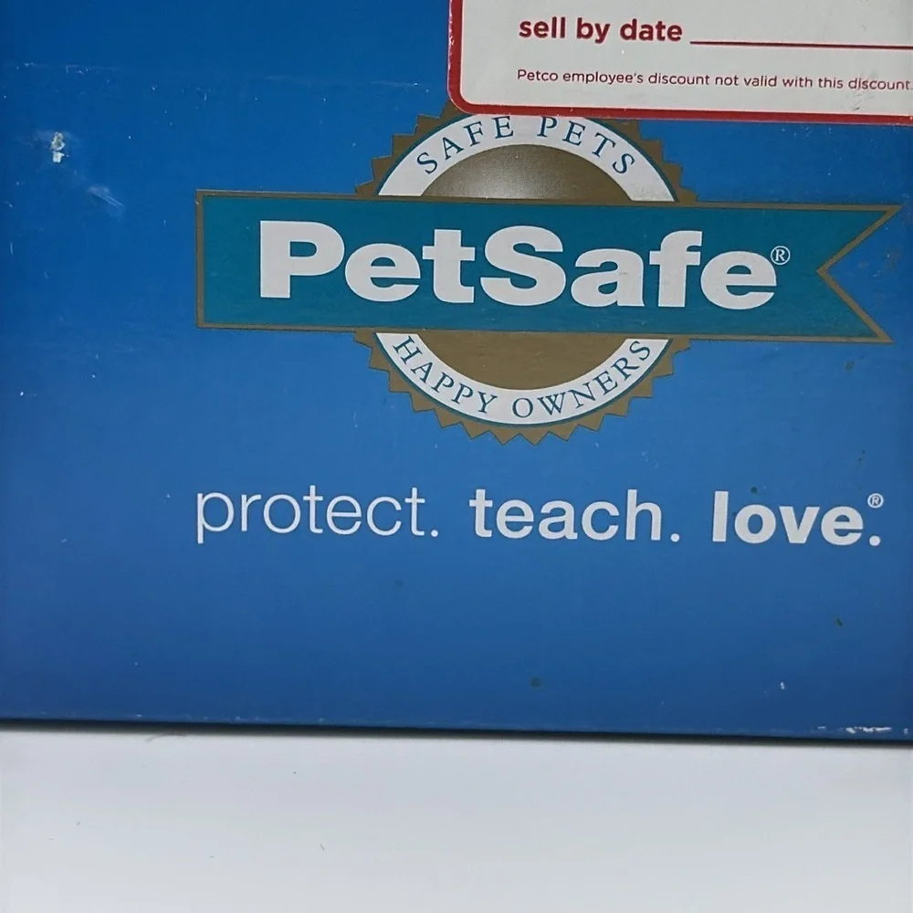 PETSAFE Stay + Play Wireless Fence for Dogs NEW in Open Box